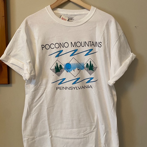 Vintage Graphic Tee - Picture 1 of 1